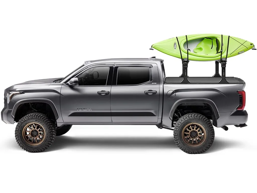 BAK Industries Revolver X4ts Tonneau Cover | 2024  Toyota Tacoma
