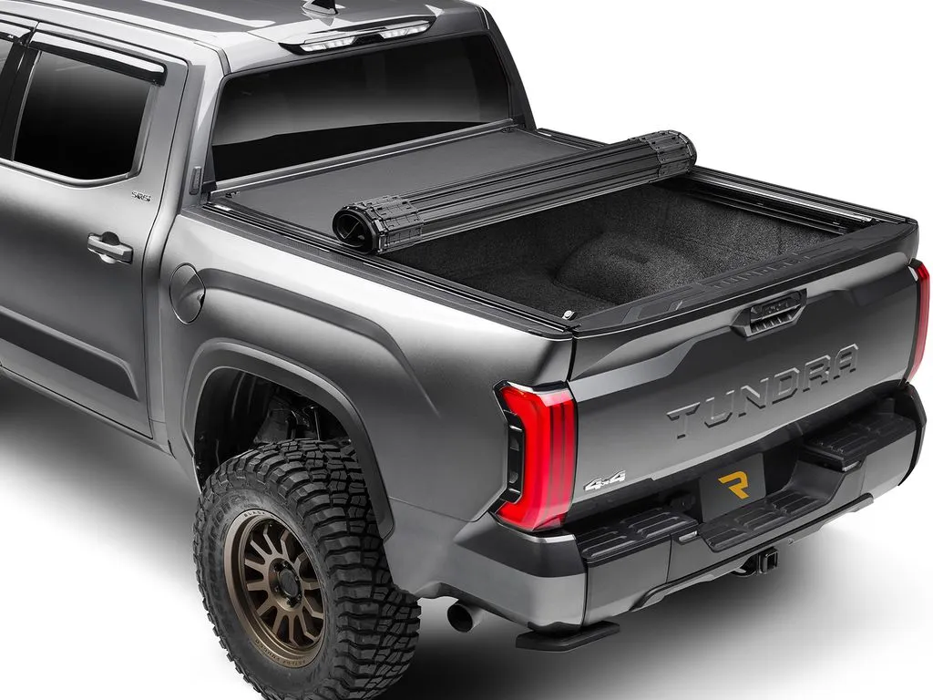 BAK Industries Revolver X4ts Tonneau Cover | 2024  Toyota Tacoma