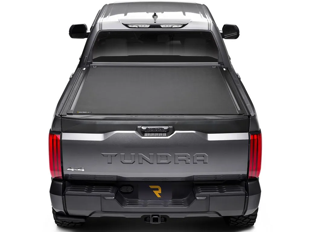 BAK Industries Revolver X4ts Tonneau Cover | 2024  Toyota Tacoma