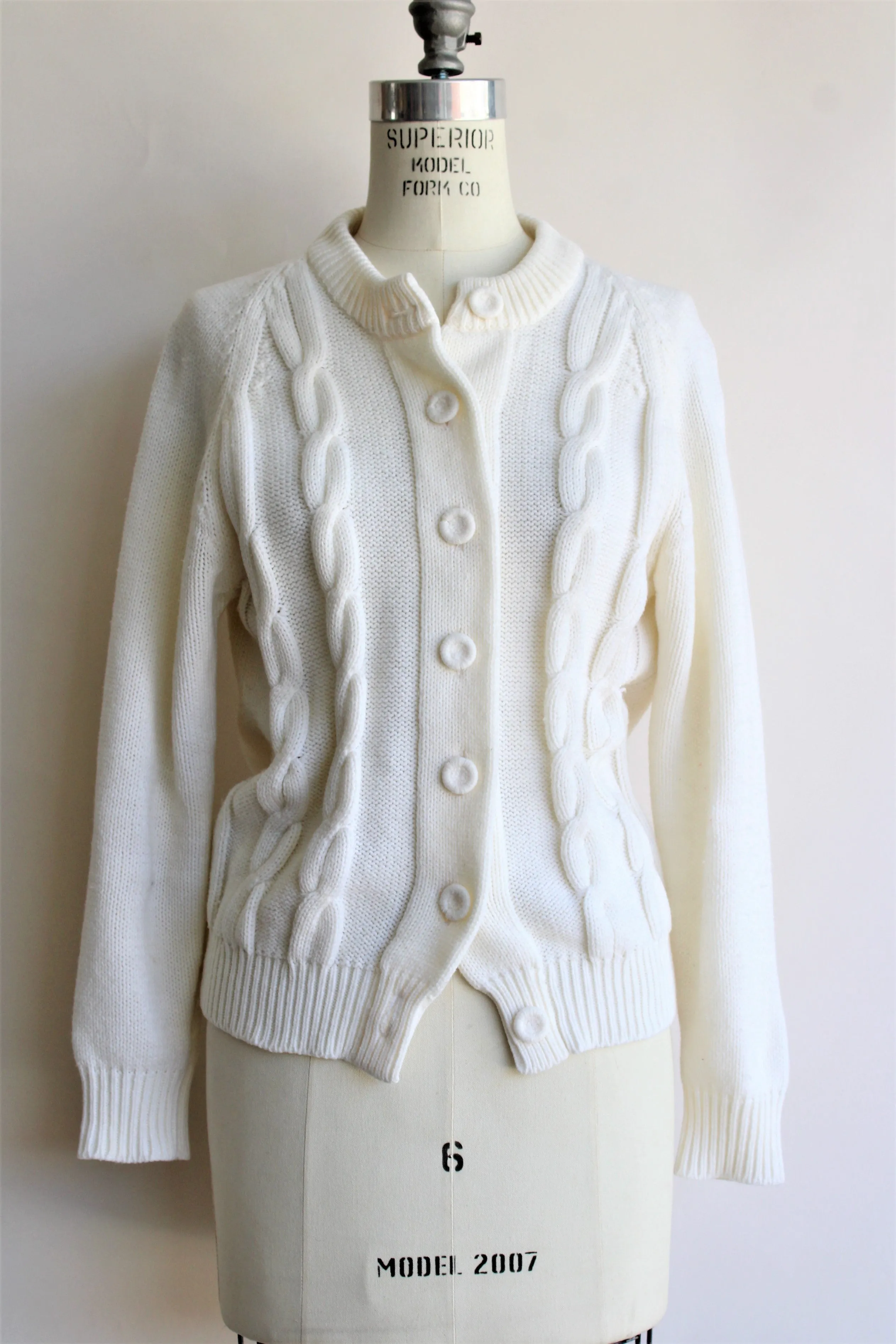 Vintage 1960s 1970s White Cable Knit Cardigan