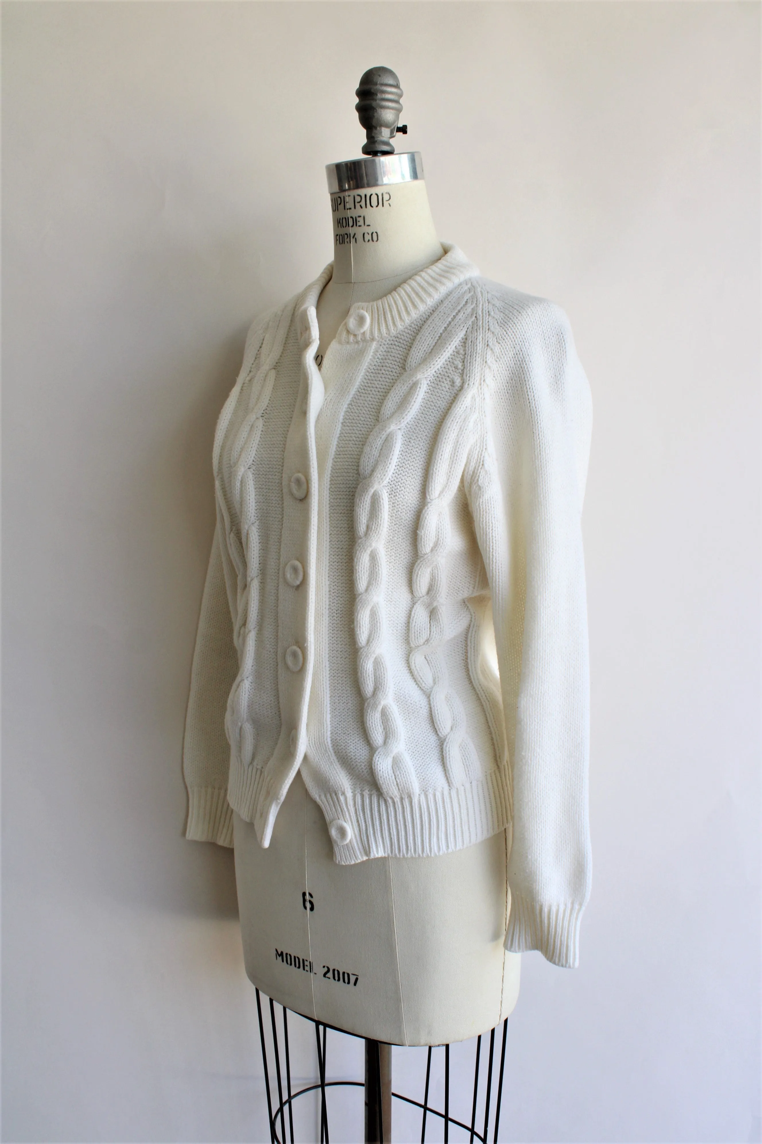 Vintage 1960s 1970s White Cable Knit Cardigan