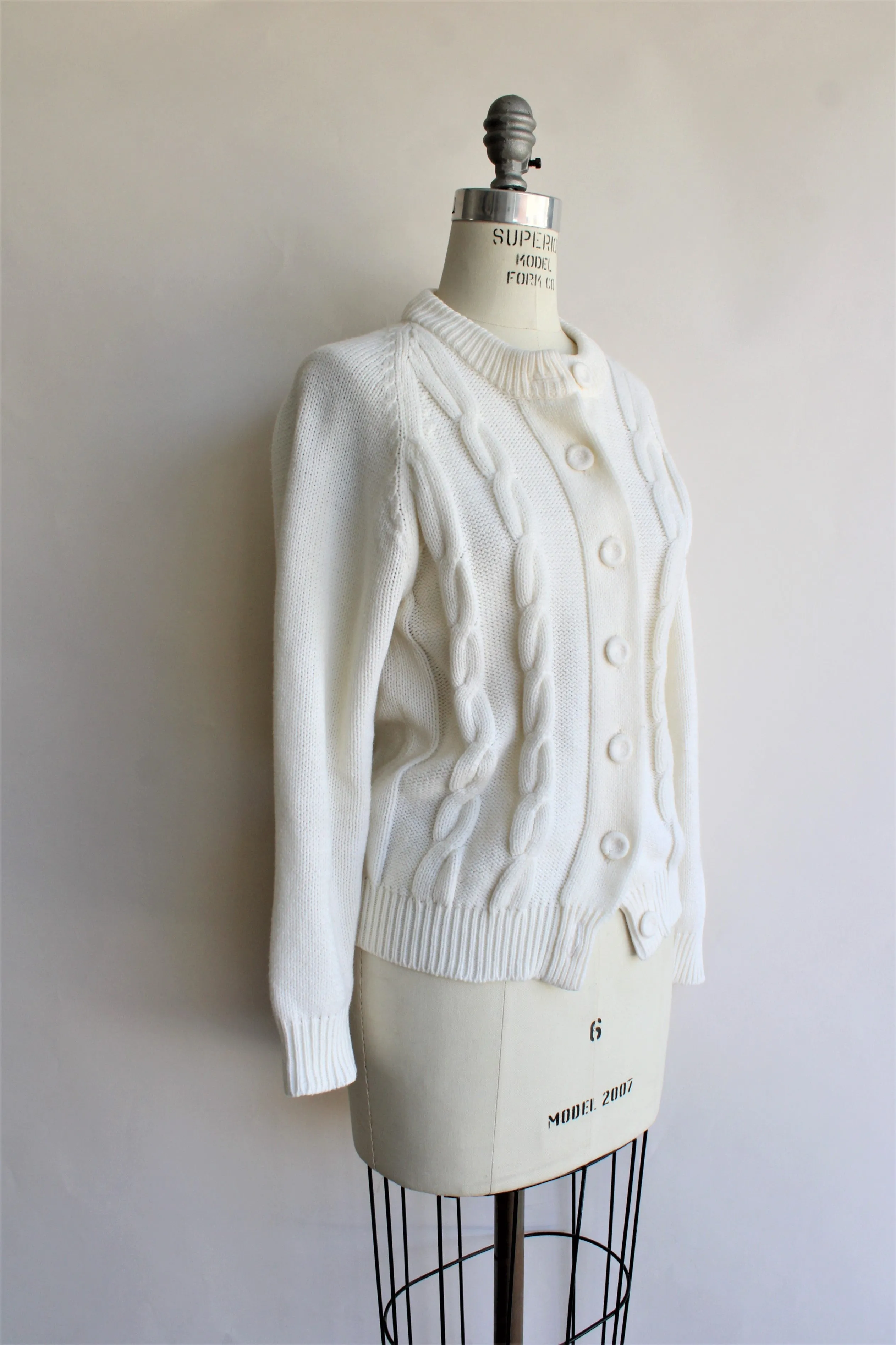 Vintage 1960s 1970s White Cable Knit Cardigan